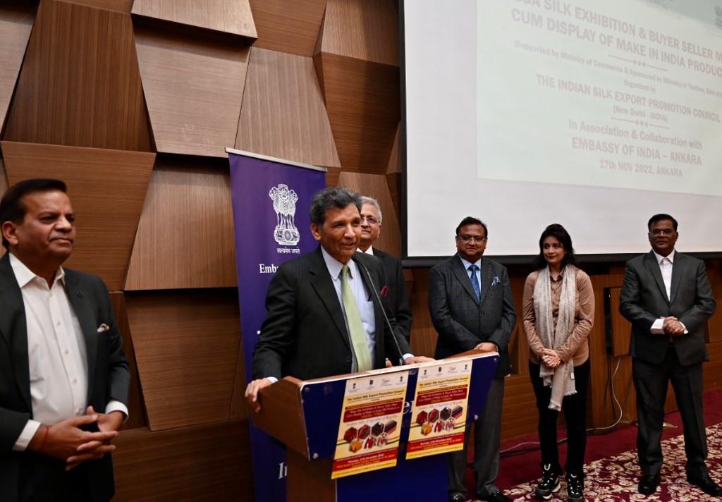 Ambassador inaugurating Mega Silk Exhibition and Buyer Seller Meet co-hosted by Indian Silk Export Promotion Council (18.11.2022)